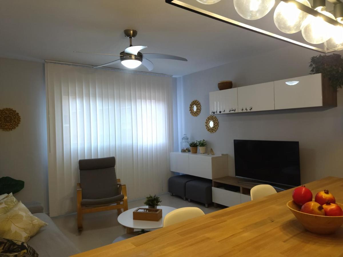 Carme Apartment Hospitalet De L'Infant Exterior photo